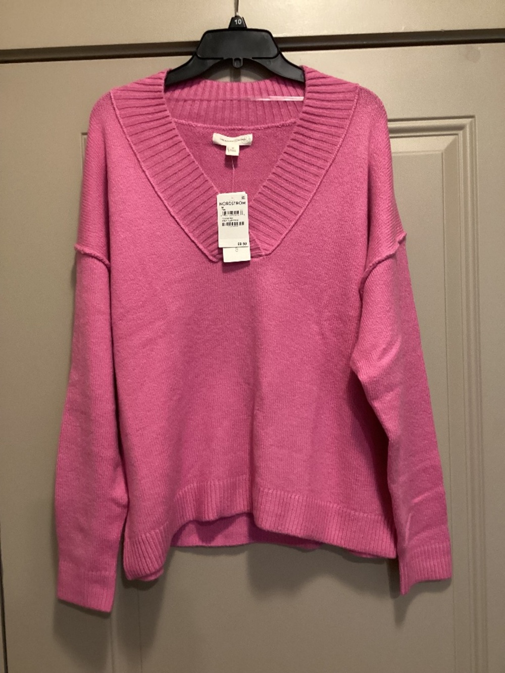 Treasure & Bond Slouchy V-Neck Sweater, size M